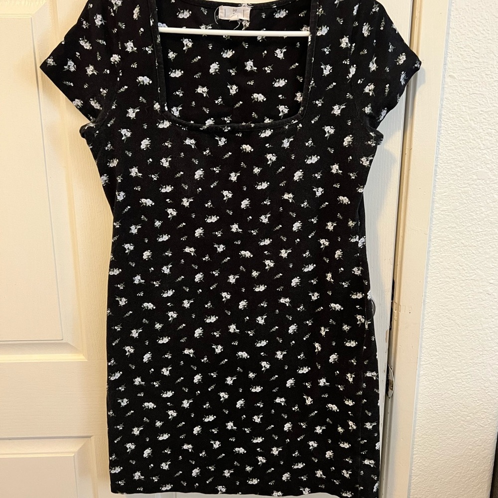 Square neck bodycon dress